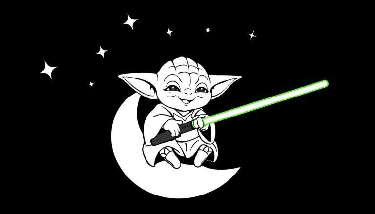 Un dessin animé de Baby Yoda sur une lune tenant un sabre laser vert, sur un fond noir avec des étoiles. Page de coloriage.